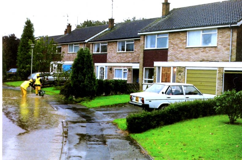 Derwent Rd - the flood 1987 - 2  | Iain Tingle