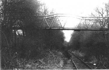 Nickey Line - Footbridge between Roundwod Park and Moreton End Lane, shortly before demolition and construction of the Nickey Line path | LHS archives